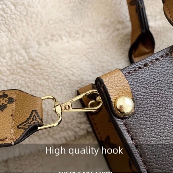 Designer Brown Floral Pattern Crossbody and Handbag - Picture 9 of 14